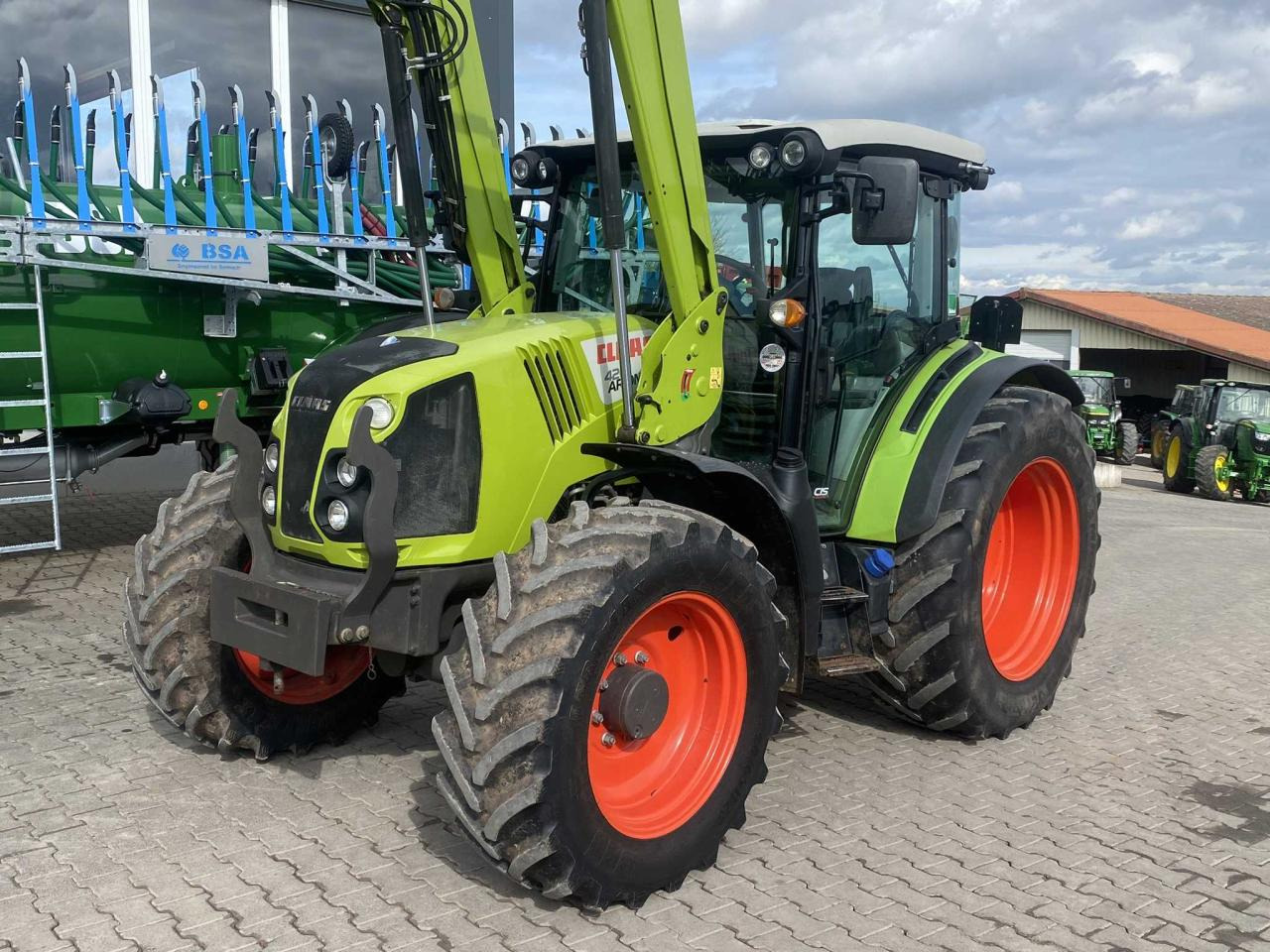 CLAAS Arion 420 CIS 2913 - Farm tractor: picture 3 CLAAS Arion 420 CIS 2913 - Farm tractor: picture 3