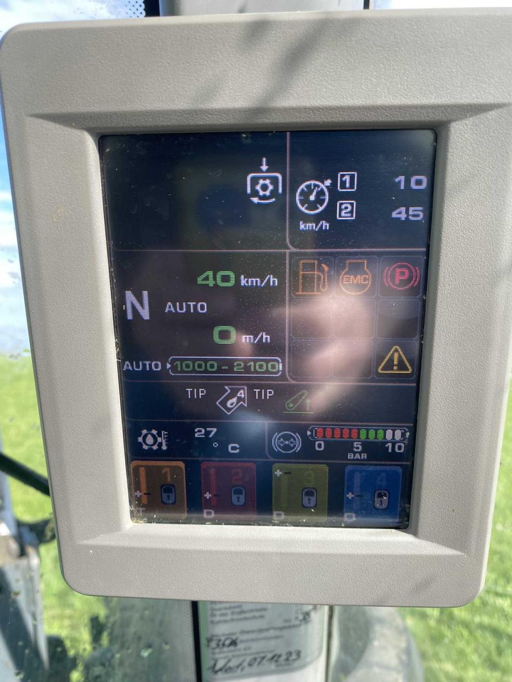 Farm tractor Deutz-Fahr 6150.4 Agrotron TTV: picture 10