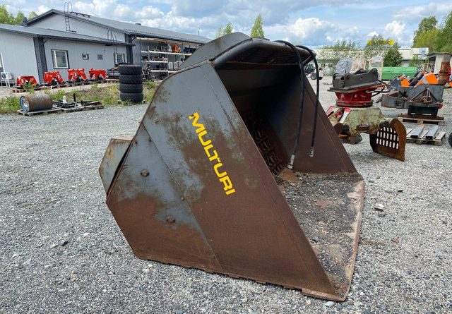 Hytera Seulakauha MPK 6/3 - Loader bucket: picture 1 Hytera Seulakauha MPK 6/3 - Loader bucket: picture 1