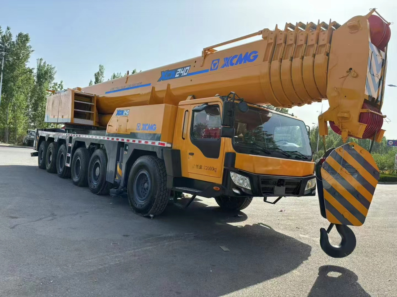 XCMG QAY240 XCT240 XCA240 QY240K 240 ton 250 ton 300 ton 260 ton 200 ton 220 ton crane - All terrain crane: picture 2 XCMG QAY240 XCT240 XCA240 QY240K 240 ton 250 ton 300 ton 260 ton 200 ton 220 ton crane - All terrain crane: picture 2