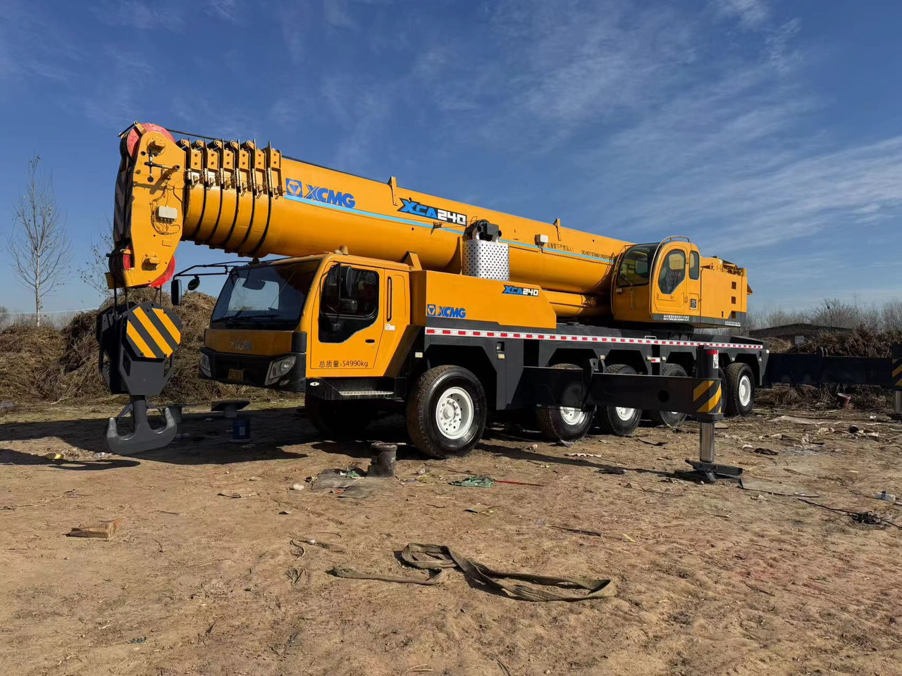 XCMG QAY240 XCT240 XCA240 QY240K 240 ton 250 ton 300 ton 260 ton 200 ton 220 ton crane - All terrain crane: picture 3 XCMG QAY240 XCT240 XCA240 QY240K 240 ton 250 ton 300 ton 260 ton 200 ton 220 ton crane - All terrain crane: picture 3