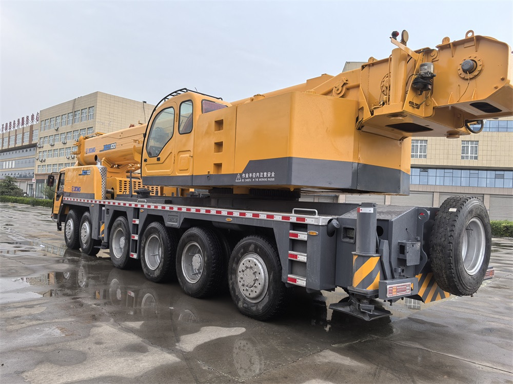 XCMG QY100K QY130K QY160K QAY200 QAY240 QAY300 QAY350 used truck crane - Mobile crane: picture 4 XCMG QY100K QY130K QY160K QAY200 QAY240 QAY300 QAY350 used truck crane - Mobile crane: picture 4