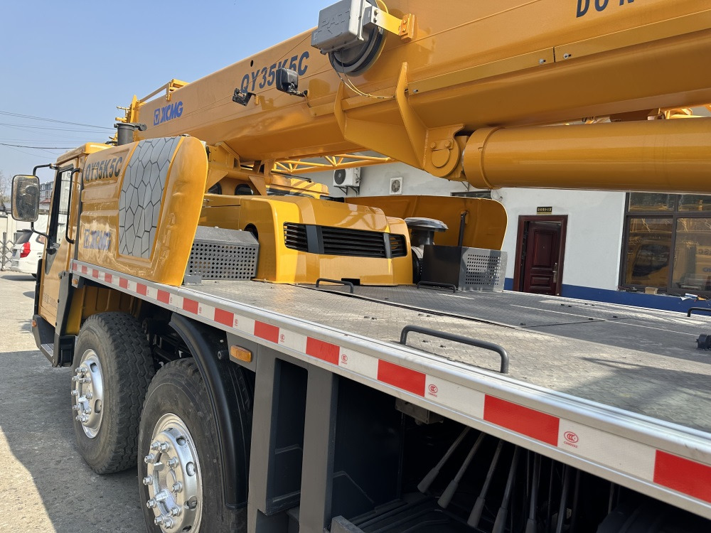 XCMG QY35K xct35l5 qy35k5c 35 ton truck crane - Mobile crane: picture 4 XCMG QY35K xct35l5 qy35k5c 35 ton truck crane - Mobile crane: picture 4