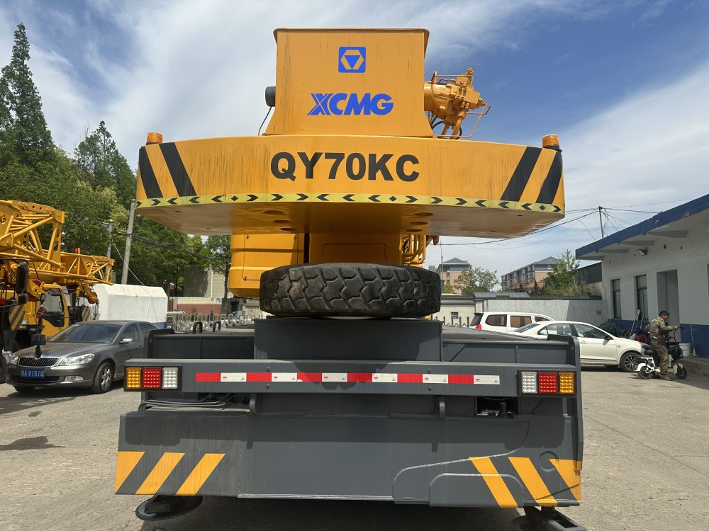 XCMG qy70kc xct75 qy75kc 70ton 75 ton 80 ton 85 ton 90 ton 100 ton 110 ton 130 ton truck crane - Mobile crane: picture 5 XCMG qy70kc xct75 qy75kc 70ton 75 ton 80 ton 85 ton 90 ton 100 ton 110 ton 130 ton truck crane - Mobile crane: picture 5