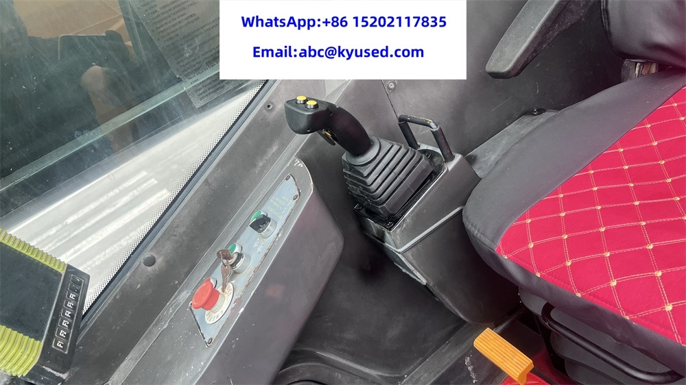 ZOOMLION ZTC251V QY25V 25TON 30TON 35TON 40TON 50TON 55TON 70TON 80TON 100T - Mobile crane: picture 4 ZOOMLION ZTC251V QY25V 25TON 30TON 35TON 40TON 50TON 55TON 70TON 80TON 100T - Mobile crane: picture 4