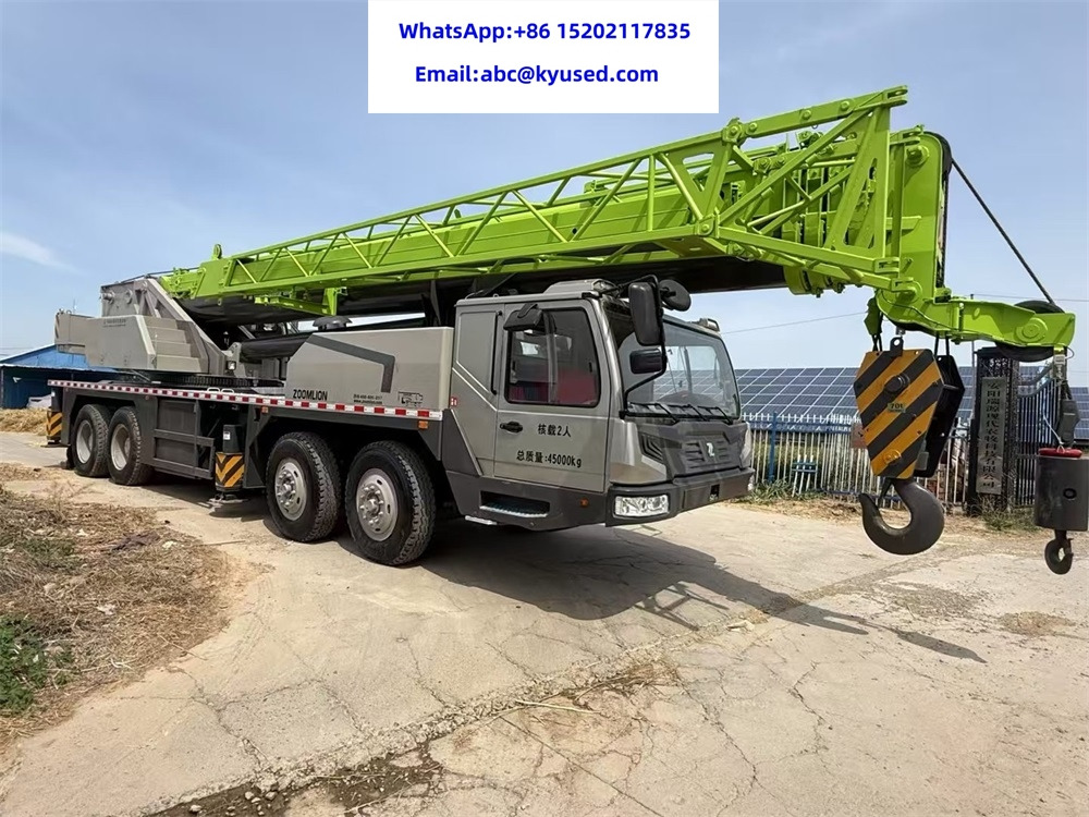 ZOOMLION ZTC700V - Mobile crane: picture 3 ZOOMLION ZTC700V - Mobile crane: picture 3