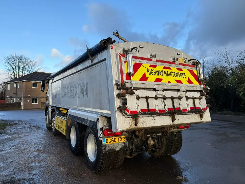 MAN TGS 32.400 Tipper 8x4 - RHD (TXR) - Tipper: picture 4 MAN TGS 32.400 Tipper 8x4 - RHD (TXR) - Tipper: picture 4