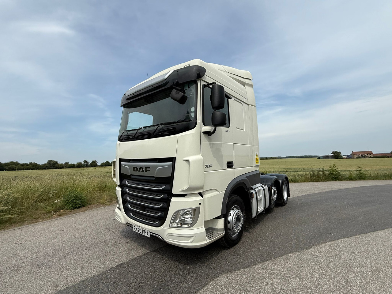 DAF XF 105 480 RHD - Tractor unit: picture 1 DAF XF 105 480 RHD - Tractor unit: picture 1
