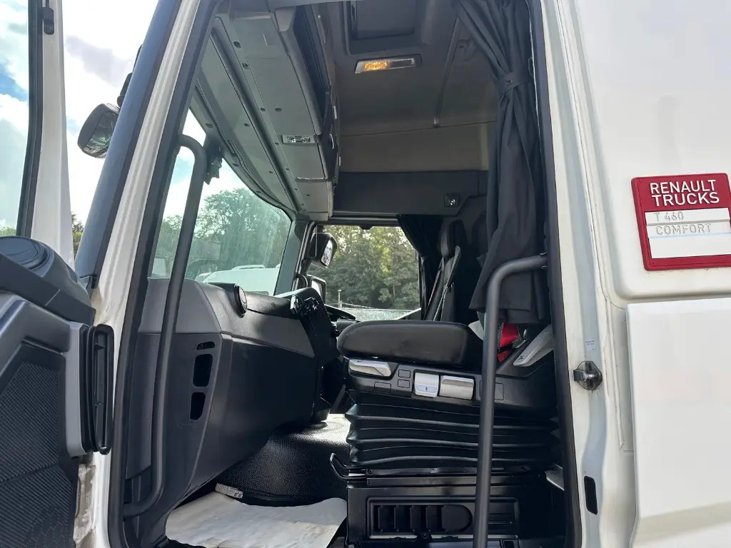 Tractor unit Renault T 460 6x2 - RHD (EJF): picture 10 Tractor unit Renault T 460 6x2 - RHD (EJF): picture 10