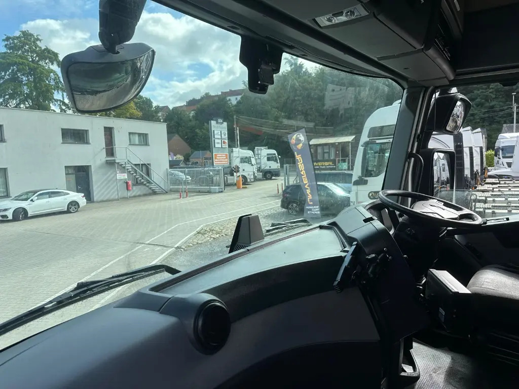 Tractor unit Renault T 460 6x2 - RHD (EJF): picture 17 Tractor unit Renault T 460 6x2 - RHD (EJF): picture 17