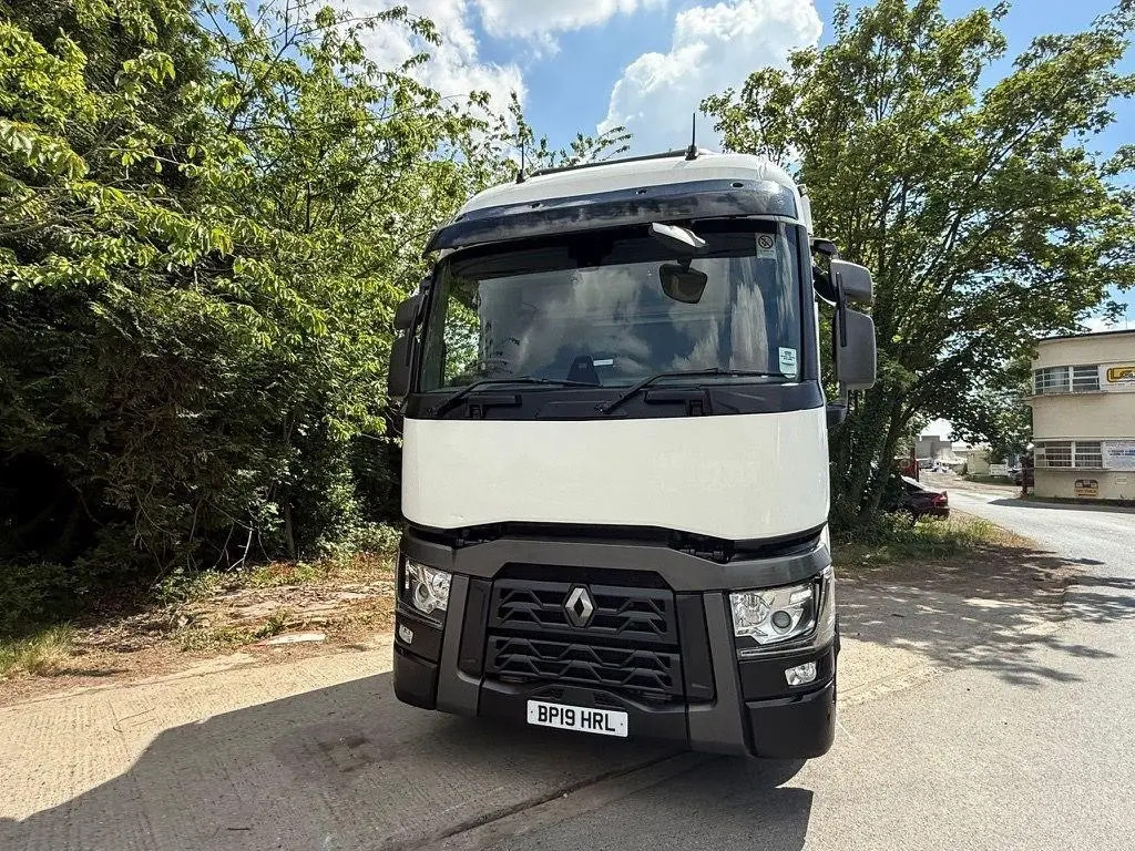 Renault T 460 (HRL) - Tractor unit: picture 2 Renault T 460 (HRL) - Tractor unit: picture 2