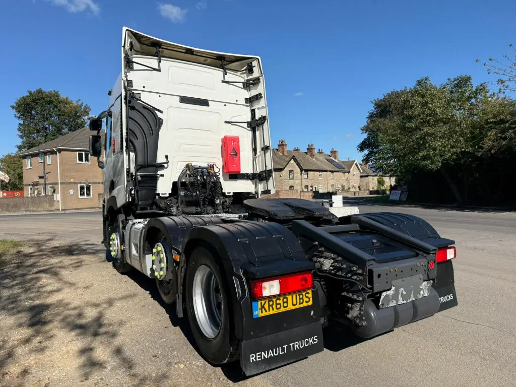 Tractor unit Renault T 480 6x2 - RHD (UBS): picture 7 Tractor unit Renault T 480 6x2 - RHD (UBS): picture 7