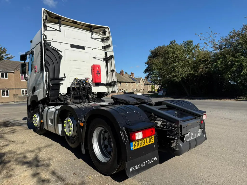 Tractor unit Renault T 480 6x2 - RHD (UBS): picture 8 Tractor unit Renault T 480 6x2 - RHD (UBS): picture 8
