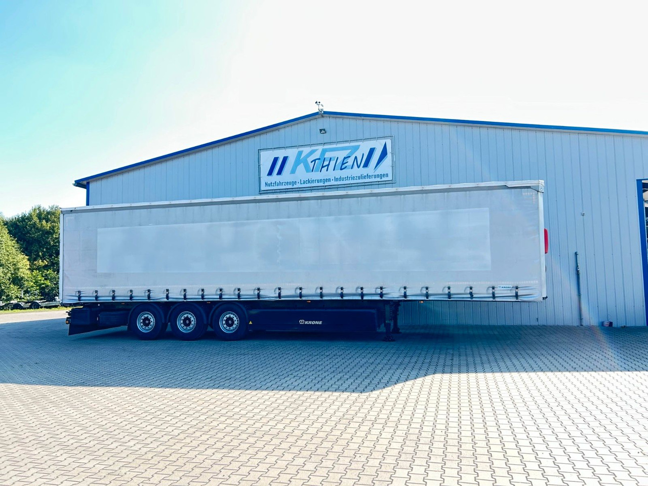 Curtainsider semi-trailer Krone SDP27 | Liftachse, Palettenkasten, Iceprotect: picture 7