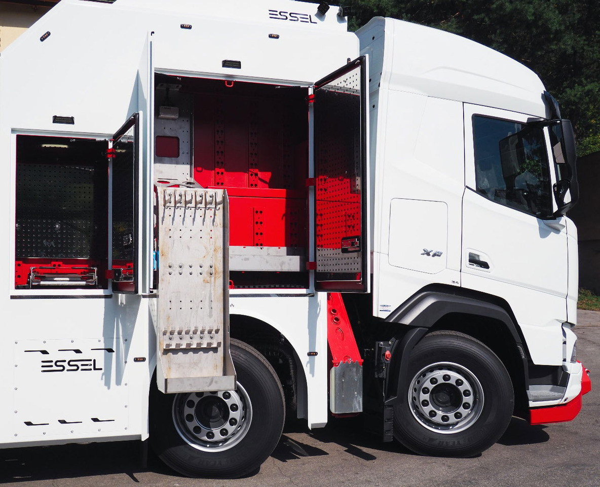 DAF XF 530 NEW T-REX DAF white - Tow truck: picture 5 DAF XF 530 NEW T-REX DAF white - Tow truck: picture 5