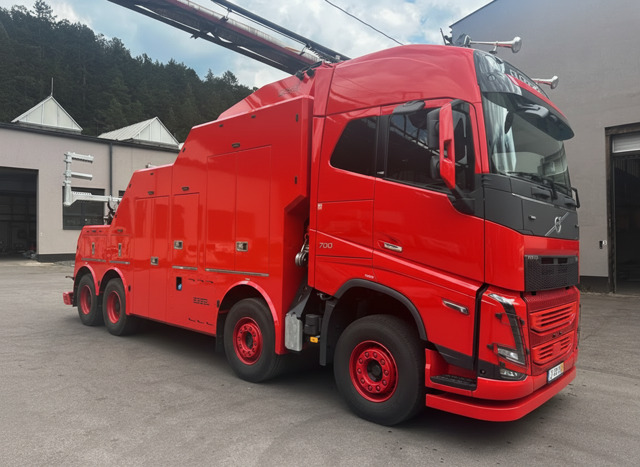 Volvo FH 16 NEW T-REX on Volvo FH16 84R 700HP E6E RED Colour - Tow truck: picture 1 Volvo FH 16 NEW T-REX on Volvo FH16 84R 700HP E6E RED Colour - Tow truck: picture 1