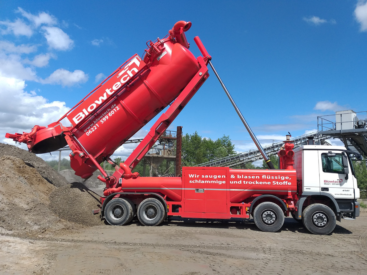 MERCEDES-BENZ Naaktgeboren Vacu-Press 8000 High-Lift V2A less km+hours! - Vacuum truck: picture 2 MERCEDES-BENZ Naaktgeboren Vacu-Press 8000 High-Lift V2A less km+hours! - Vacuum truck: picture 2