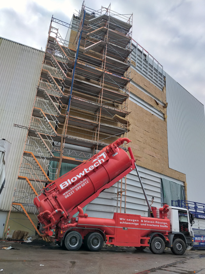 MERCEDES-BENZ Naaktgeboren Vacu-Press 8000 High-Lift V2A less km+hours! - Vacuum truck: picture 3 MERCEDES-BENZ Naaktgeboren Vacu-Press 8000 High-Lift V2A less km+hours! - Vacuum truck: picture 3