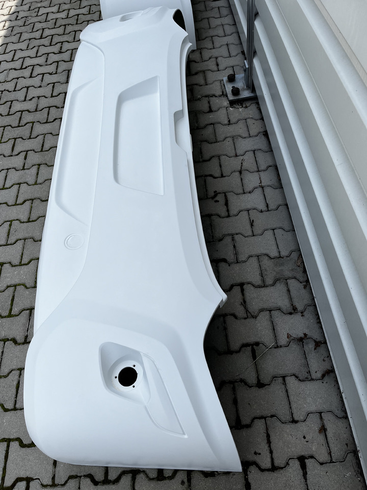 Zderzak tylny do AUTOBUSU VDL EURO 5 VDL FUTURA euro 5 - Bumper for Coach: picture 1 Zderzak tylny do AUTOBUSU VDL EURO 5 VDL FUTURA euro 5 - Bumper for Coach: picture 1