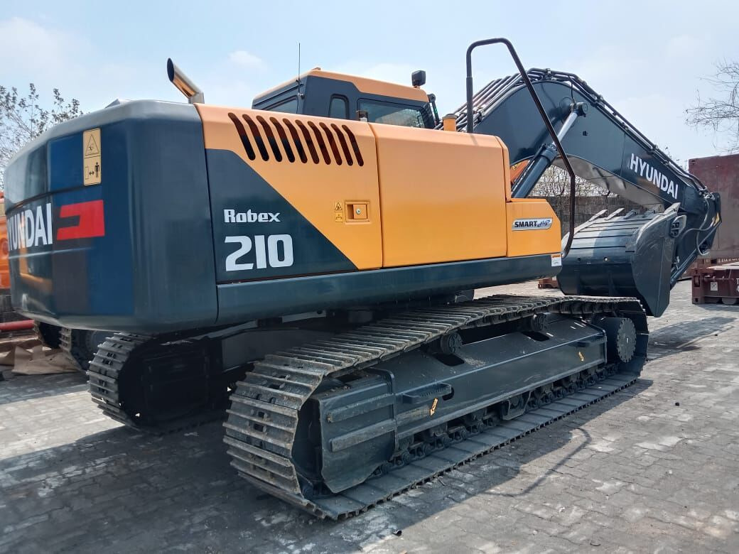 New Hyundai R210 tracked excavator - Crawler excavator: picture 1 New Hyundai R210 tracked excavator - Crawler excavator: picture 1
