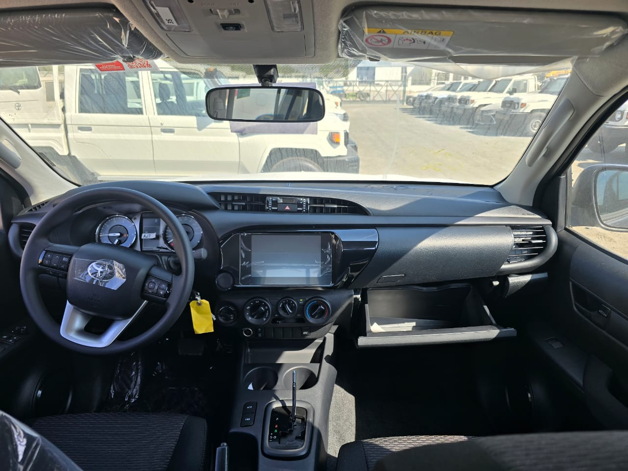 TOYOTA HILUX ACTIVE DOUBLE CAB - Pickup truck, Combi van: picture 4 TOYOTA HILUX ACTIVE DOUBLE CAB - Pickup truck, Combi van: picture 4