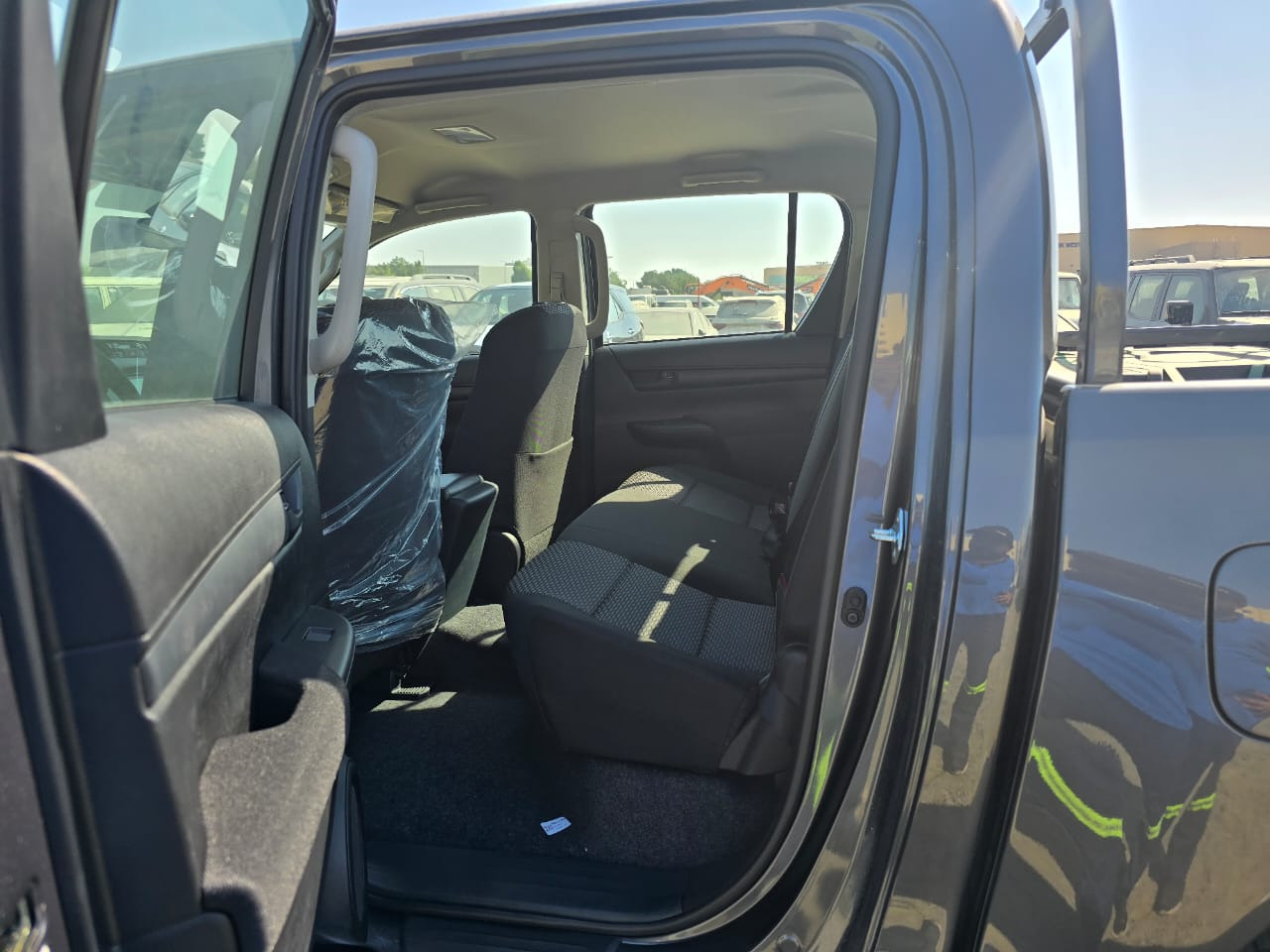 TOYOTA HILUX ACTIVE DOUBLE CAB - Pickup truck, Combi van: picture 3 TOYOTA HILUX ACTIVE DOUBLE CAB - Pickup truck, Combi van: picture 3