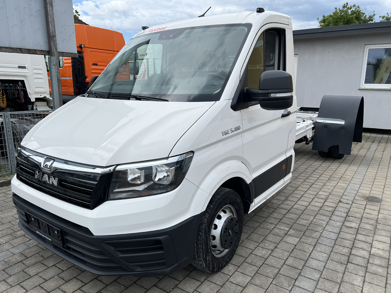 MAN TGE 5.180 Fahrgestell | Klima | Euro 6 | Schaltgetriebe | - Commercial vehicle: picture 1 MAN TGE 5.180 Fahrgestell | Klima | Euro 6 | Schaltgetriebe | - Commercial vehicle: picture 1