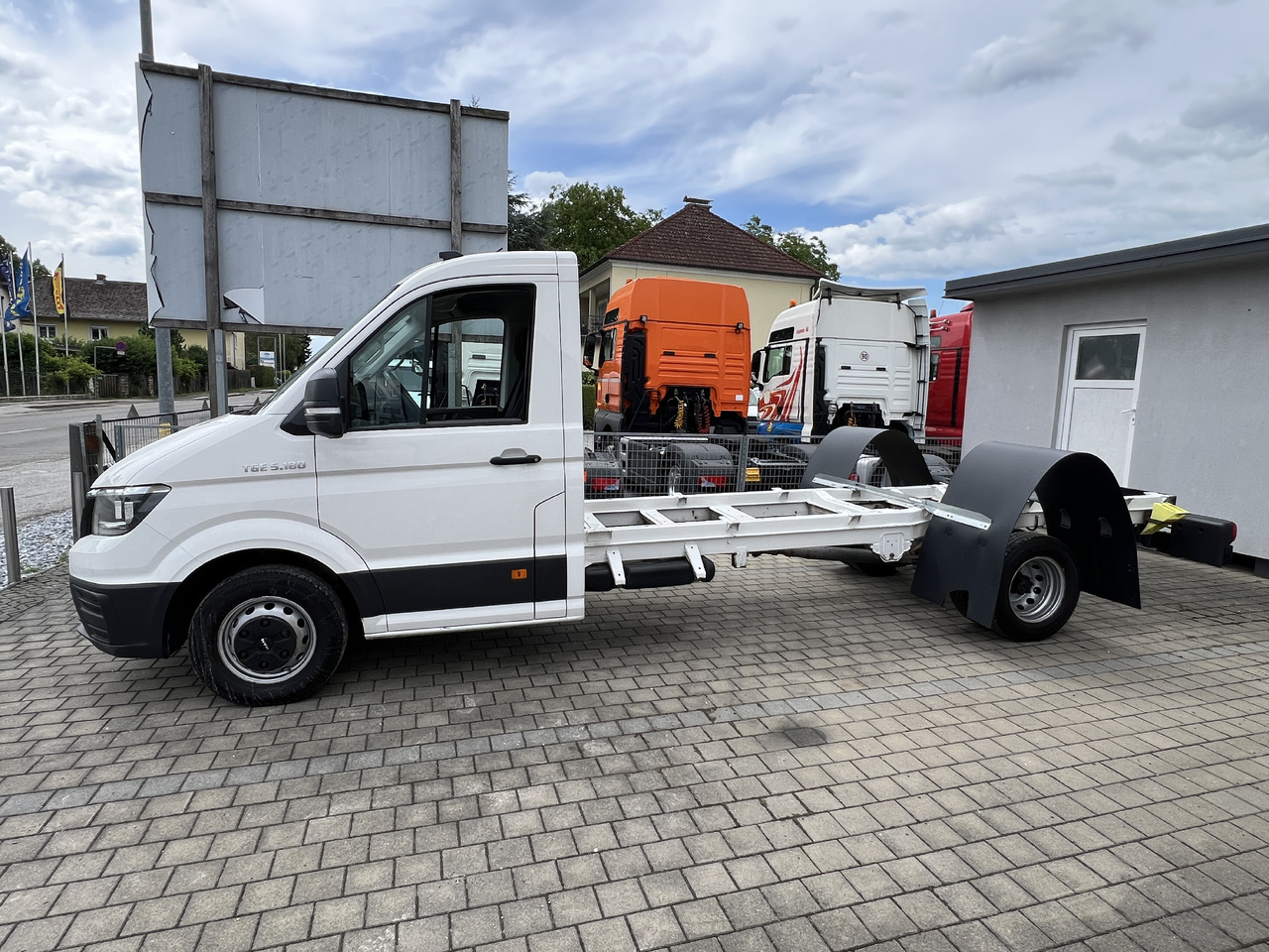MAN TGE 5.180 Fahrgestell | Klima | Euro 6 | Schaltgetriebe | - Commercial vehicle: picture 3 MAN TGE 5.180 Fahrgestell | Klima | Euro 6 | Schaltgetriebe | - Commercial vehicle: picture 3