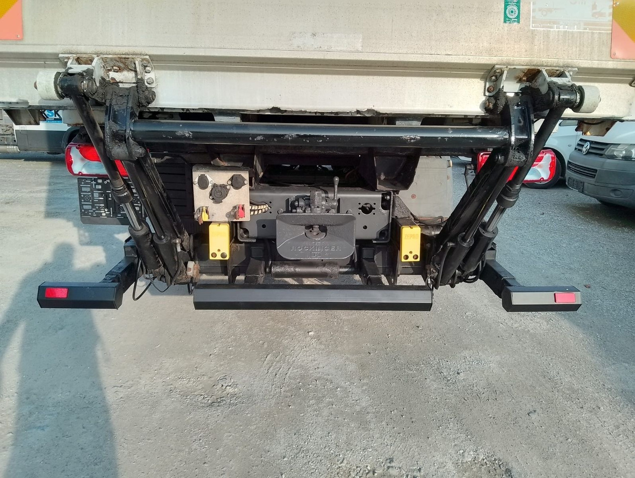 Container transporter/ Swap body truck MAN TGA 18 320: picture 17 Container transporter/ Swap body truck MAN TGA 18 320: picture 17