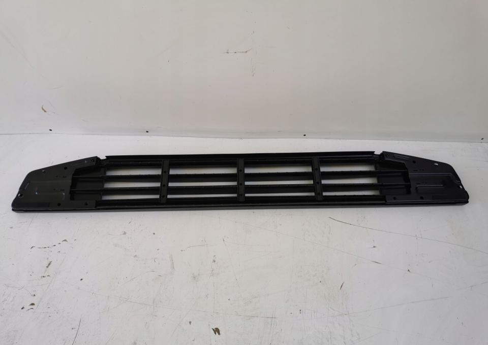 GRILL ATRAPA ŁAWKA VOLVO FH4 82208512 ORYGINAŁ - Grill for Truck: picture 4 GRILL ATRAPA ŁAWKA VOLVO FH4 82208512 ORYGINAŁ - Grill for Truck: picture 4