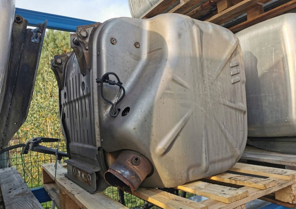 KATALIZATOR IVECO STRALIS HI WAY EURO6 - Catalytic converter: picture 1 KATALIZATOR IVECO STRALIS HI WAY EURO6 - Catalytic converter: picture 1
