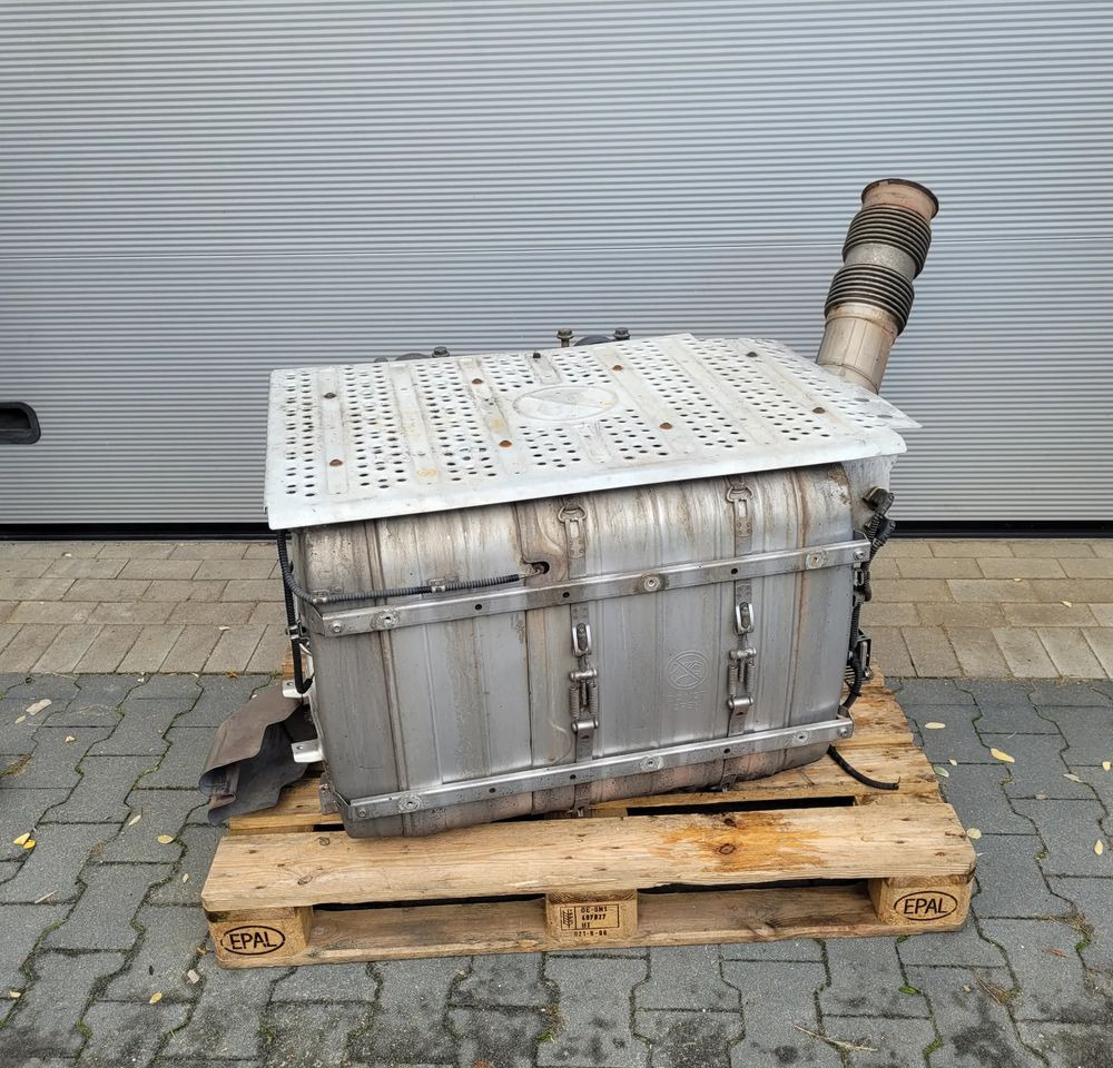 KATALIZATOR MERCEDES ACTROS MP4 A006 490 86 12 - Muffler/ Exhaust system: picture 1 KATALIZATOR MERCEDES ACTROS MP4 A006 490 86 12 - Muffler/ Exhaust system: picture 1