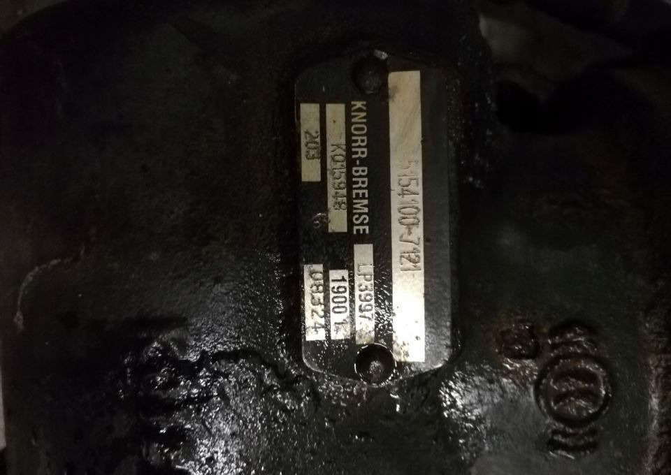 Kompresor powietrza MAN TGX TGS TGA E4 440KM - Air brake compressor for Truck: picture 2 Kompresor powietrza MAN TGX TGS TGA E4 440KM - Air brake compressor for Truck: picture 2