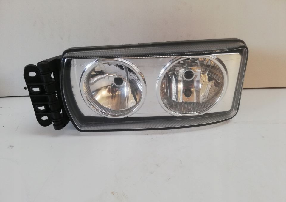 LAMPA IVECO EUROCARGO STRALIS NOWA LIFT LEWA - Headlight: picture 1 LAMPA IVECO EUROCARGO STRALIS NOWA LIFT LEWA - Headlight: picture 1
