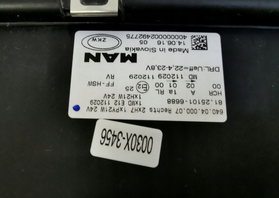 LAMPA MAN TGX TGS E6. LIFT LED RH. 81.25101-668 - Headlight for Truck: picture 3 LAMPA MAN TGX TGS E6. LIFT LED RH. 81.25101-668 - Headlight for Truck: picture 3