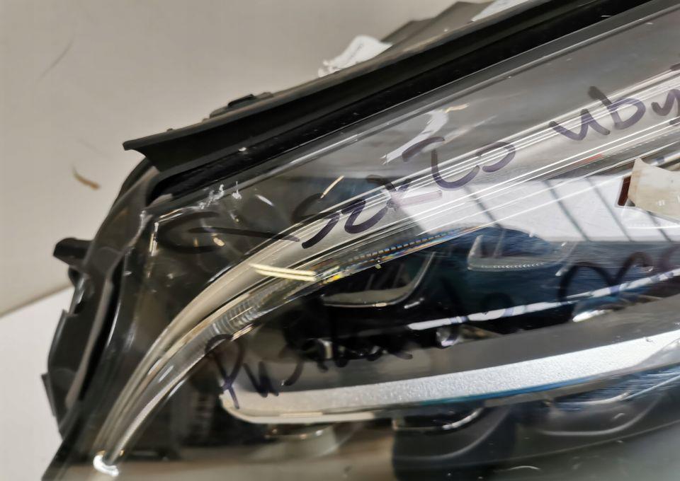 LAMPA MERCEDES C KLASA A2059065906 LIFT LEWA - Headlight for Truck: picture 2 LAMPA MERCEDES C KLASA A2059065906 LIFT LEWA - Headlight for Truck: picture 2