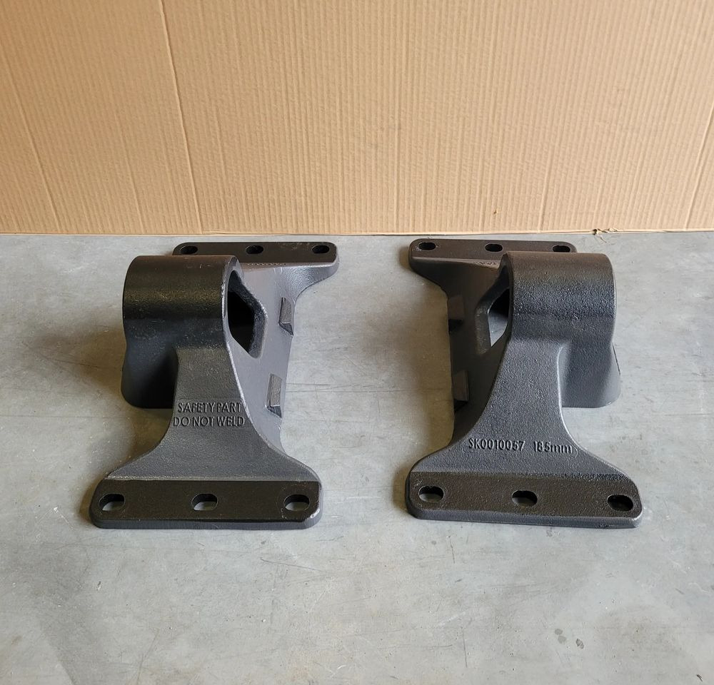 ŁAPY JOST SK0010057 185MM ORYGINAŁ NOWY KOMPLET CHWALIM116 - Fifth wheel coupling for Truck: picture 1 ŁAPY JOST SK0010057 185MM ORYGINAŁ NOWY KOMPLET CHWALIM116 - Fifth wheel coupling for Truck: picture 1