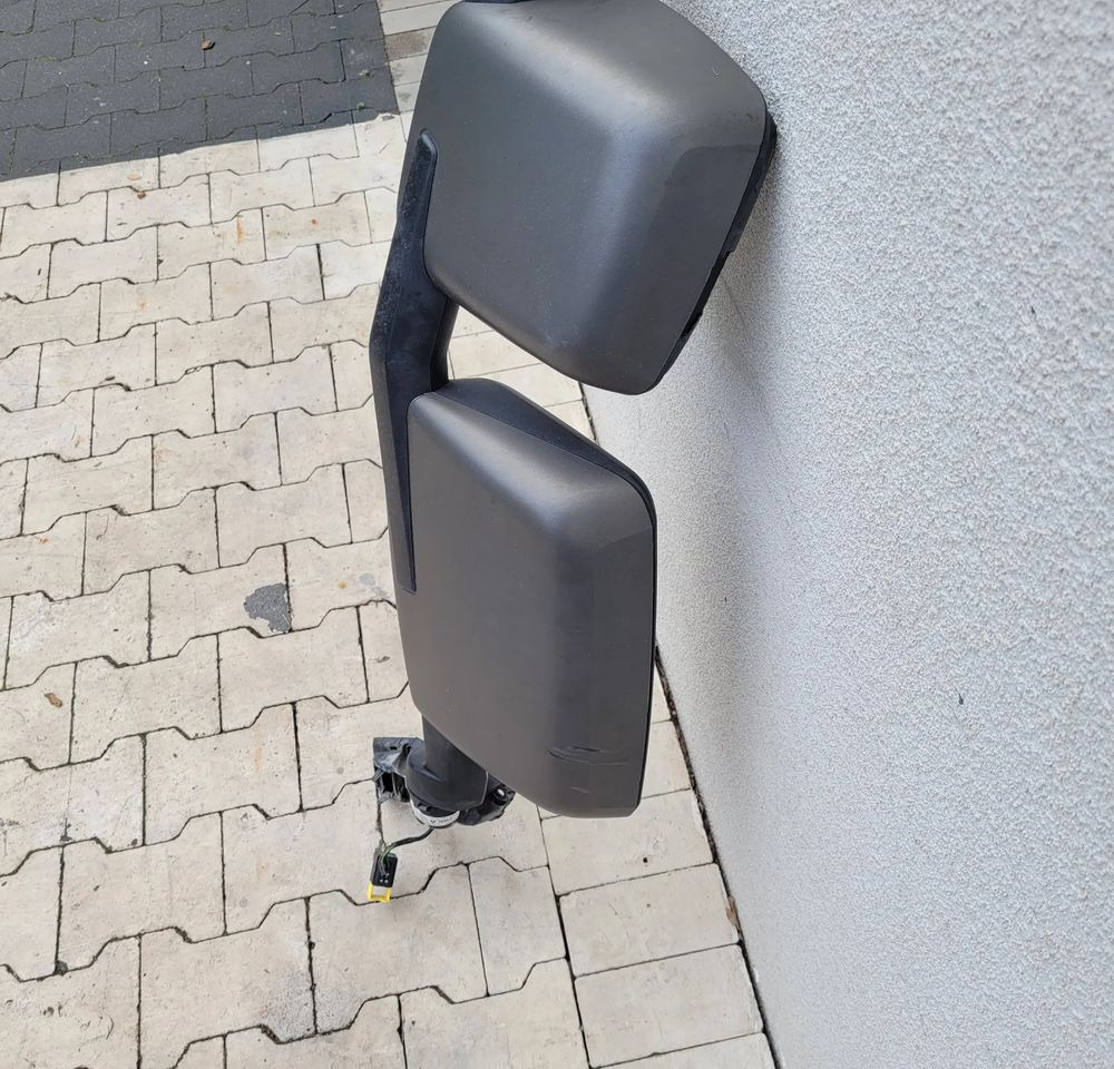 LUSTERKO LEWE RENAULT RANGE T GAMA ORYGINAŁ - Rear view mirror for Truck: picture 2 LUSTERKO LEWE RENAULT RANGE T GAMA ORYGINAŁ - Rear view mirror for Truck: picture 2