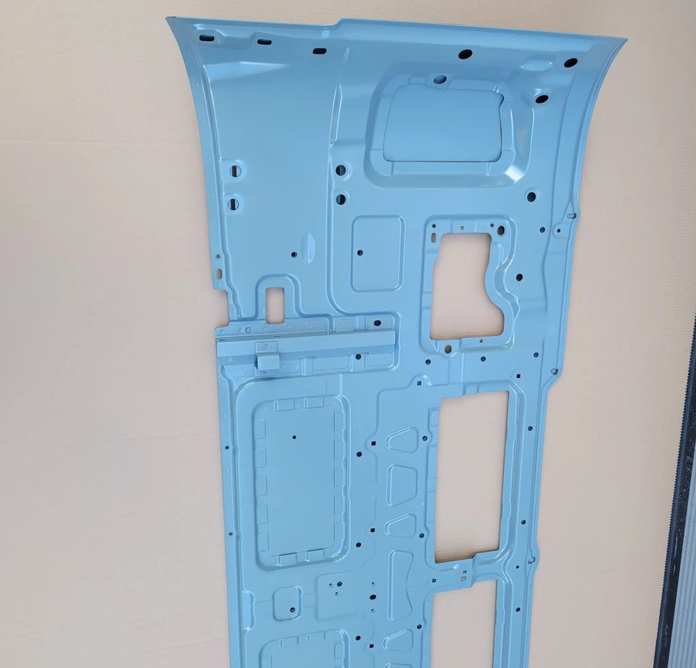 MASKA ATRAPA VOLVO FH4 NOWY ORYGINAŁ CHWALIM116 - Hood for Truck: picture 4 MASKA ATRAPA VOLVO FH4 NOWY ORYGINAŁ CHWALIM116 - Hood for Truck: picture 4