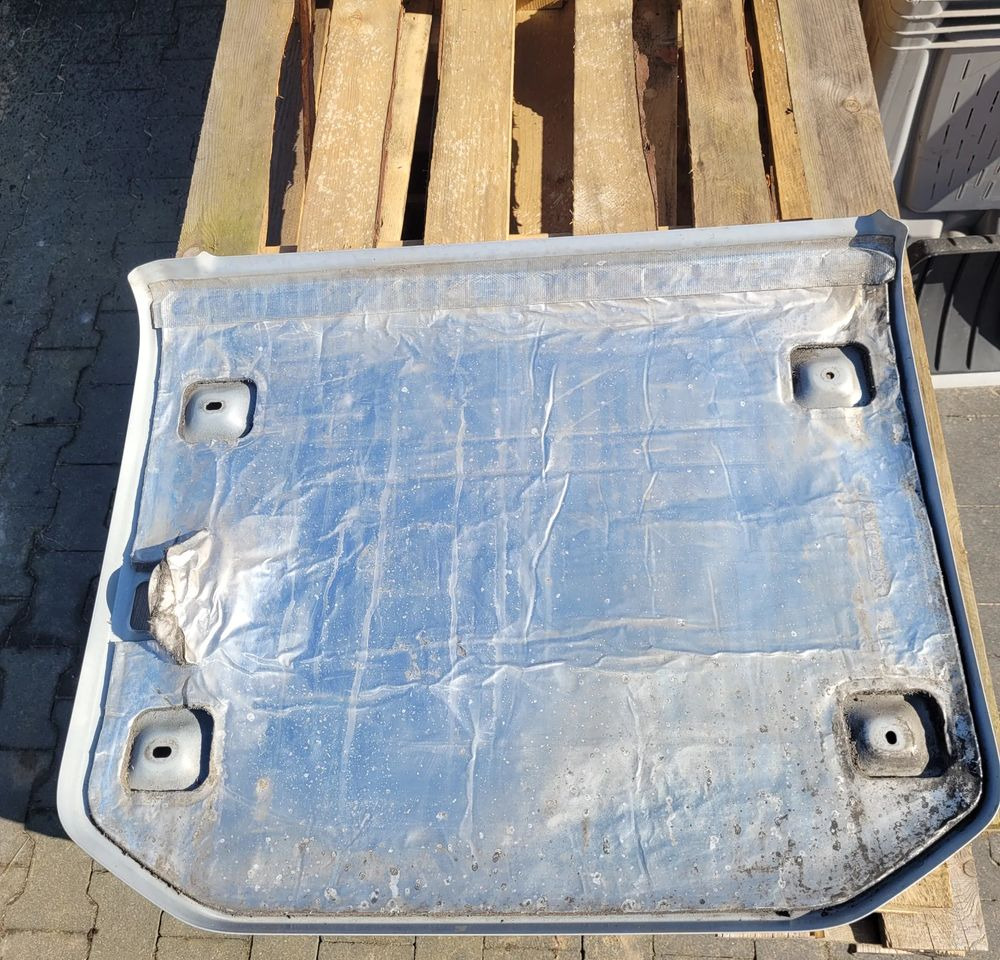 OSŁONA KATALIZATORA VOLVO FH4 FH5 - Body and exterior for Truck: picture 2 OSŁONA KATALIZATORA VOLVO FH4 FH5 - Body and exterior for Truck: picture 2