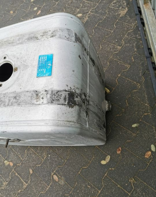 ZBIORNIK OLEJU HYVA OM 14018231 - Fuel tank: picture 5 ZBIORNIK OLEJU HYVA OM 14018231 - Fuel tank: picture 5