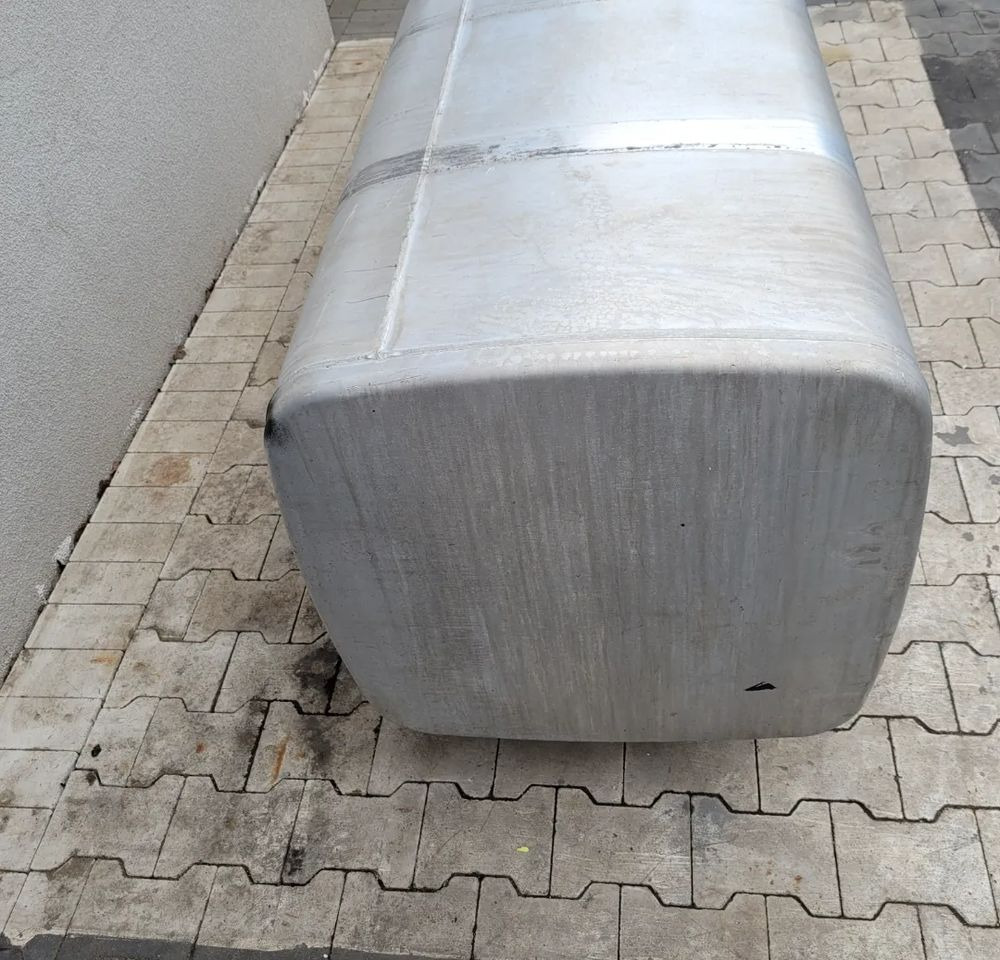 ZBIORNIK PALIWA DAF XF 1000L 225X70X70CM. - Fuel tank for Truck: picture 3 ZBIORNIK PALIWA DAF XF 1000L 225X70X70CM. - Fuel tank for Truck: picture 3