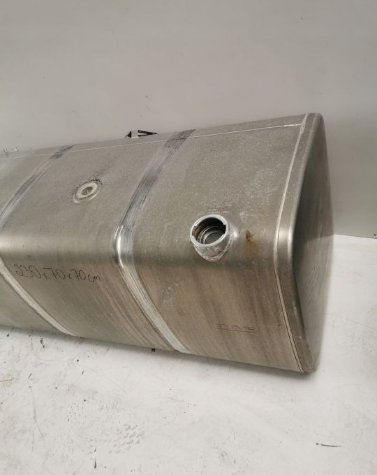 ZBIORNIK PALIWA DAF XF E6. 995L 230X70X70 - Fuel tank: picture 2 ZBIORNIK PALIWA DAF XF E6. 995L 230X70X70 - Fuel tank: picture 2