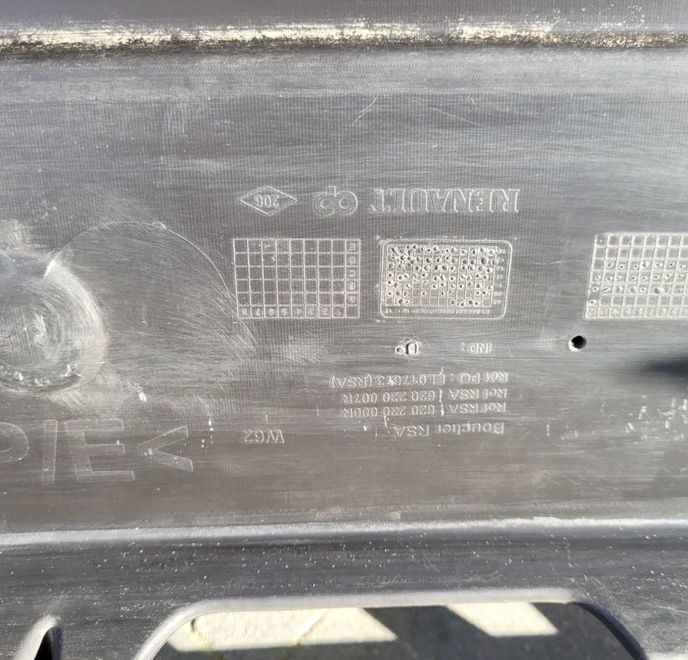 ZDERZAK RENAULT MASTER 3 ORYGINAL - Bumper for Commercial vehicle: picture 5 ZDERZAK RENAULT MASTER 3 ORYGINAL - Bumper for Commercial vehicle: picture 5