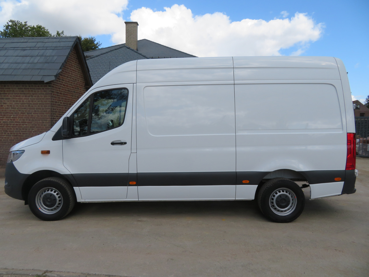 Mercedes-Benz Sprinter 317cdi - A2H2 - Commercial vehicle: picture 4 Mercedes-Benz Sprinter 317cdi - A2H2 - Commercial vehicle: picture 4
