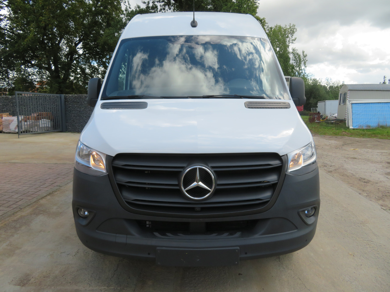 Mercedes-Benz Sprinter 317cdi - A2H2 - Commercial vehicle: picture 2 Mercedes-Benz Sprinter 317cdi - A2H2 - Commercial vehicle: picture 2
