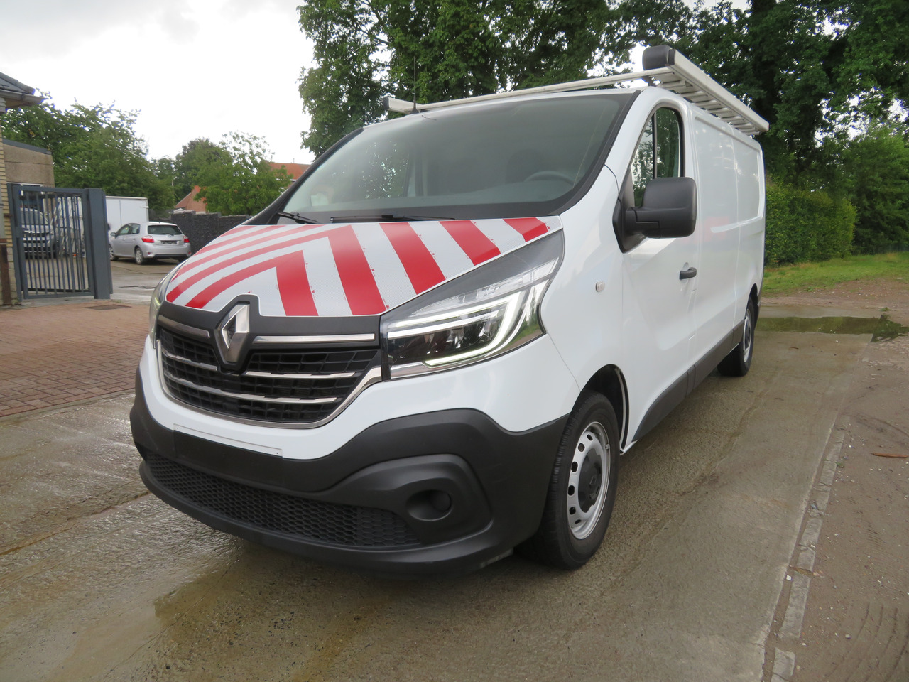 RENAULT Trafic 2.0dCi - L2H1 - Small van: picture 3 RENAULT Trafic 2.0dCi - L2H1 - Small van: picture 3
