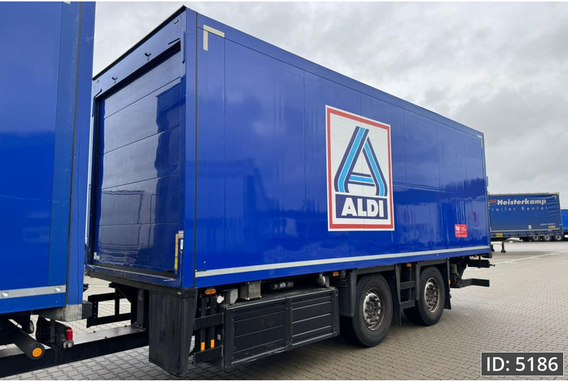 Mercedes-Benz Antos 2736 Day Cab, Euro 6, + Schmitz / Durchladbar / Carrier / 92m3 - Refrigerator truck: picture 2 Mercedes-Benz Antos 2736 Day Cab, Euro 6, + Schmitz / Durchladbar / Carrier / 92m3 - Refrigerator truck: picture 2
