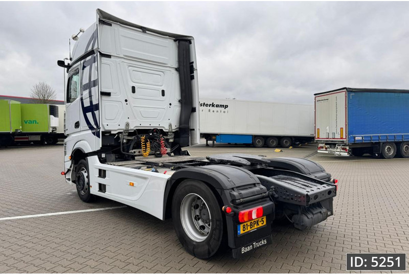 Mercedes-Benz Actros 1845 GigaSpace, Euro 6, / Standklima / 2 Tanks / Gigaspace / Mirrorcam - Tractor unit: picture 2 Mercedes-Benz Actros 1845 GigaSpace, Euro 6, / Standklima / 2 Tanks / Gigaspace / Mirrorcam - Tractor unit: picture 2
