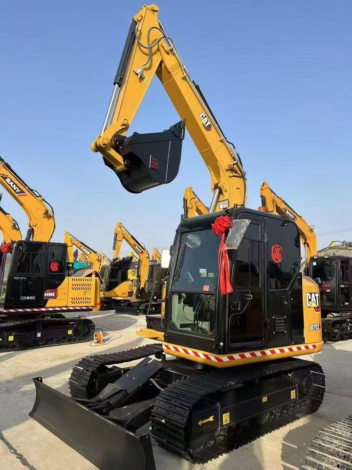 CAT 307E2 - Crawler excavator: picture 3 CAT 307E2 - Crawler excavator: picture 3
